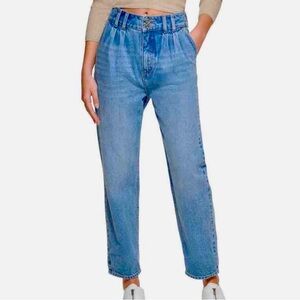 DKNY Women's High Rise Pleated Jeans Size 28 Light Wash Denim - NEW WITH TAG!